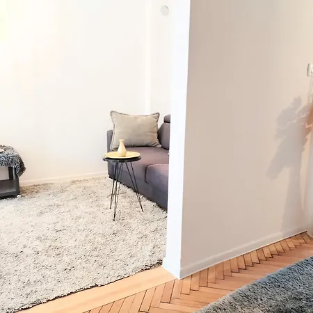Carsija Apartment