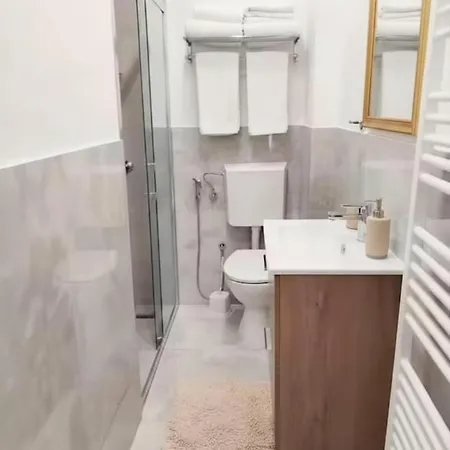 Carsija Apartment *